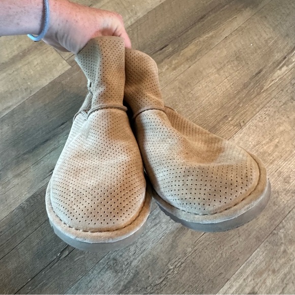 Ugg Classic Unlined Mini Perf Boots - Picture 6 of 11